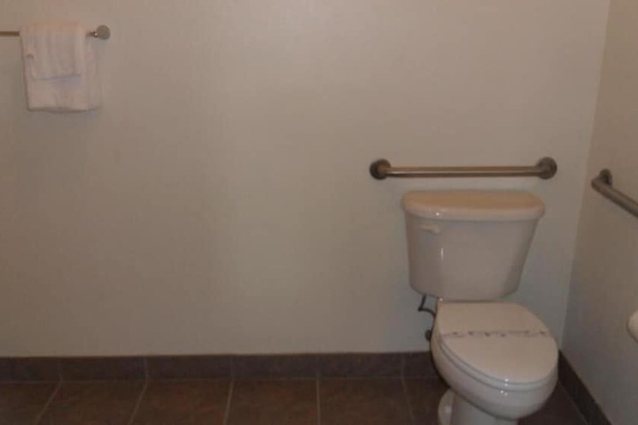 Room 16 of 16