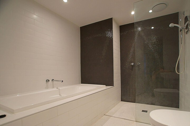 Room 17 of 21