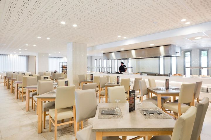Dining Photos