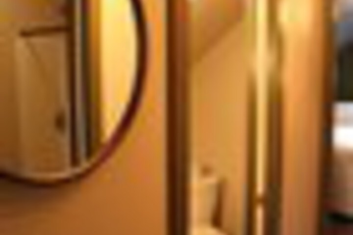 Room 320 of 504
