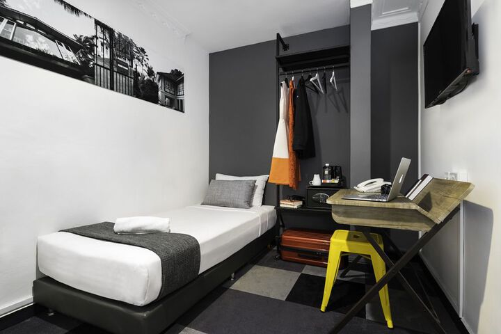 Room 29 of 37