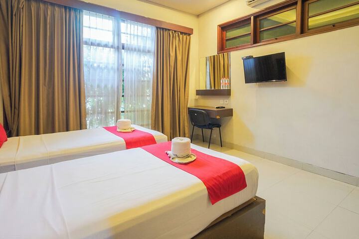 Room 34 of 84