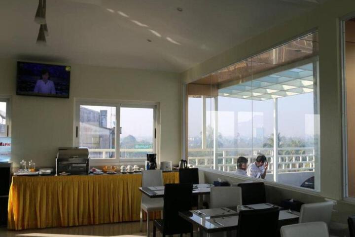 Photo 7