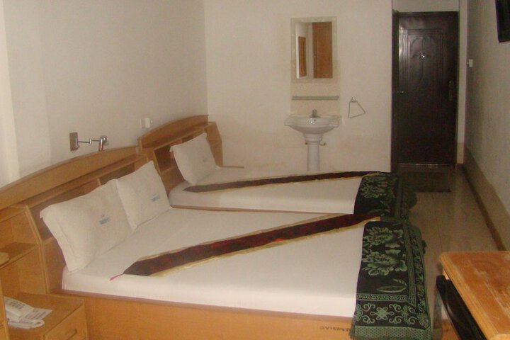 Room 4 of 29