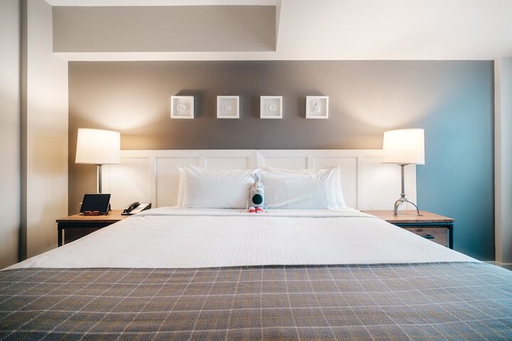 Room 15 of 61