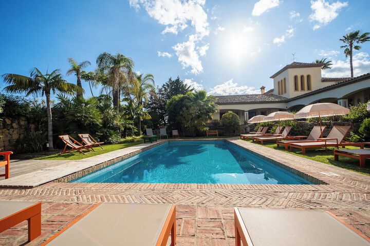 Pool 82 of 135