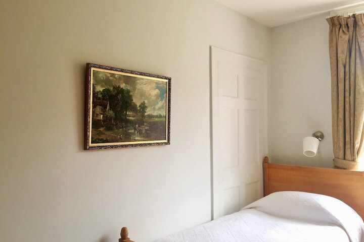 Room 5 of 45