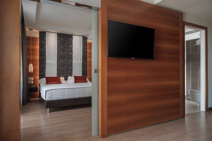 Room 66 of 180