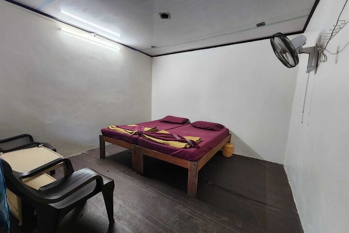 Room 7 of 40