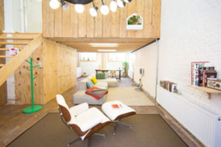 Room 25 of 89