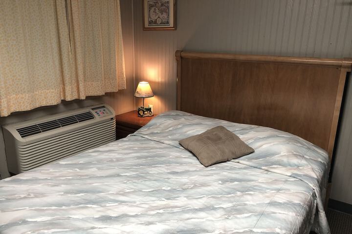 Room 2 of 12