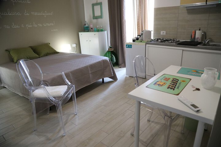 Room 13 of 36