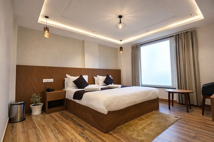 Room 5 of 54