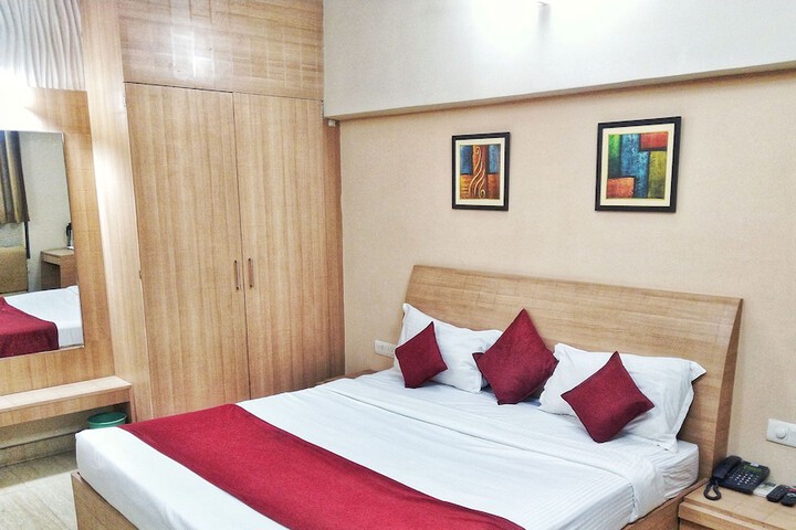 Room 18 of 29
