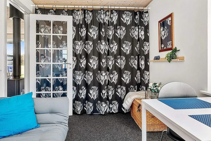 Room 5 of 14