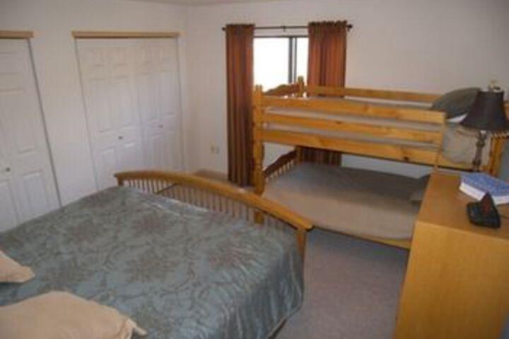 Room 6 of 17