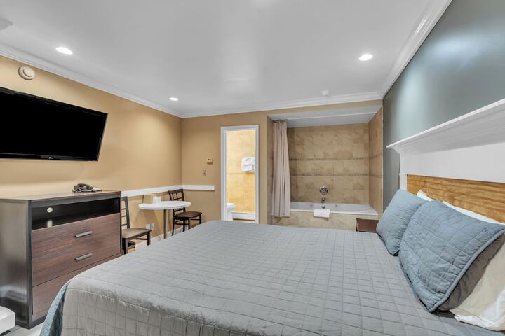 Room 6 of 29