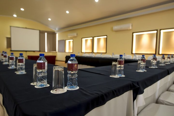 Business Center 60 of 69