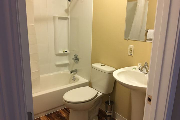 Room 18 of 21