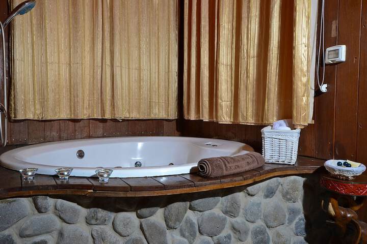 Hot Tub 74 of 110