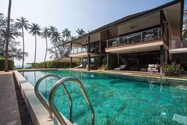 Pool 20 of 26