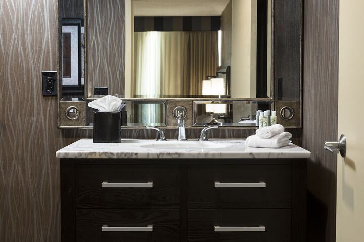 Room amenity