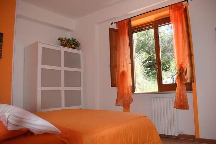 Room 9 of 15