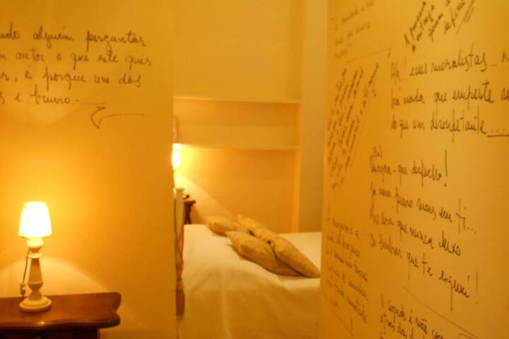 Room 11 of 112