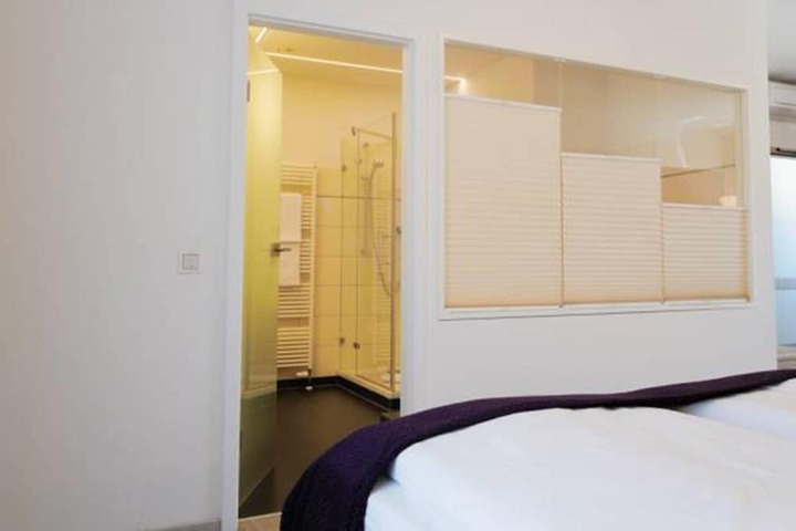 Room 58 of 107