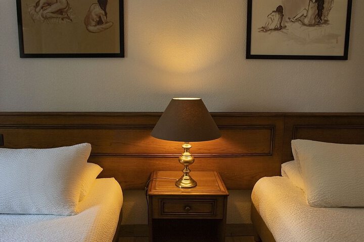 Room 21 of 57