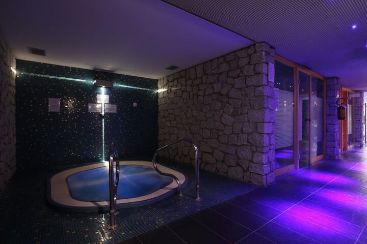 Spa 32 of 57