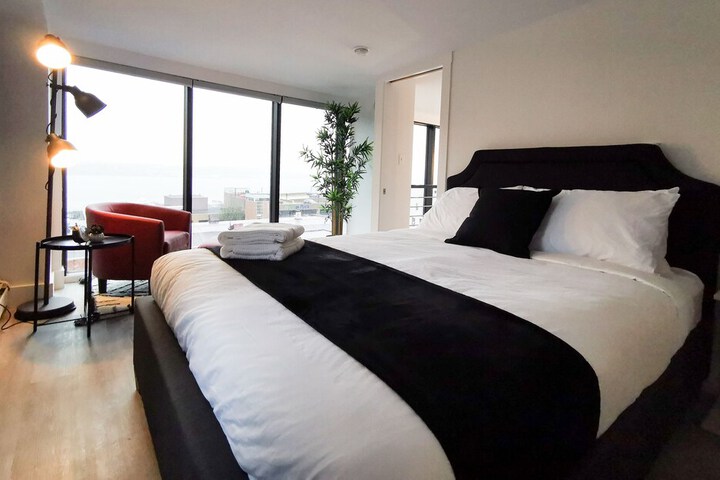 Room 17 of 51