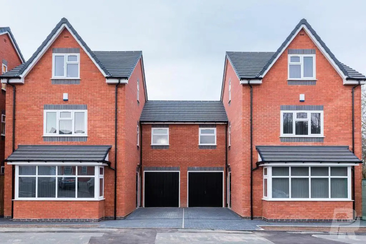 Image of Birmingham Estate - Contractor & Group Accommodation - Secure Parking
