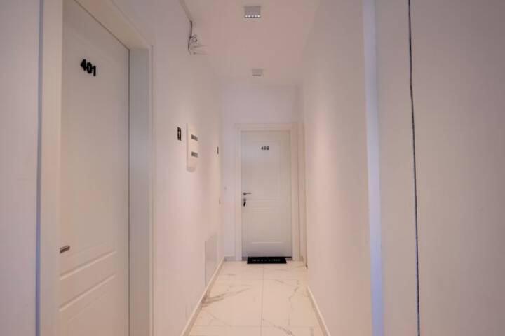 Hotel 4 of 76