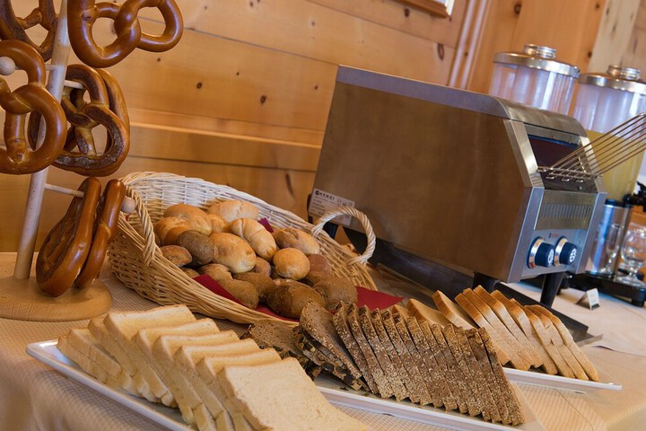 Breakfast/Coffee Service 46 of 65
