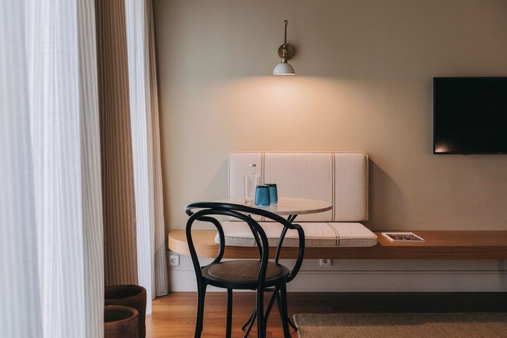 Room 43 of 118