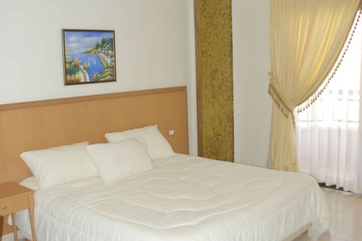Room 25 of 52
