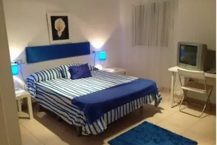 HOTEL M & M