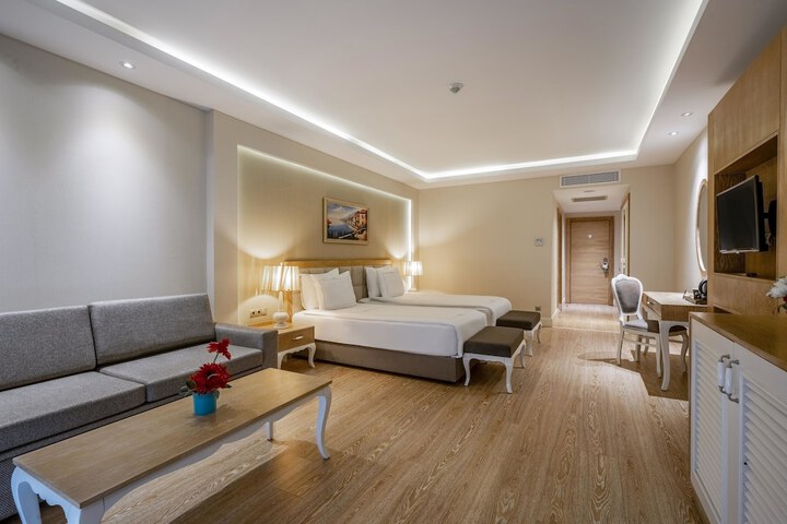 Room 39 of 183