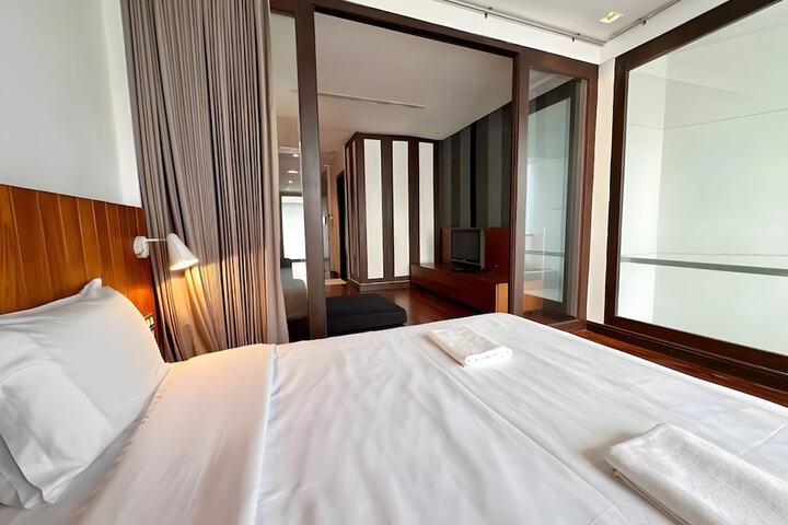 Room 7 of 23