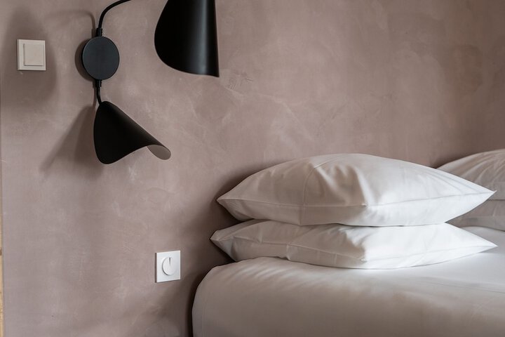 Room 10 of 74