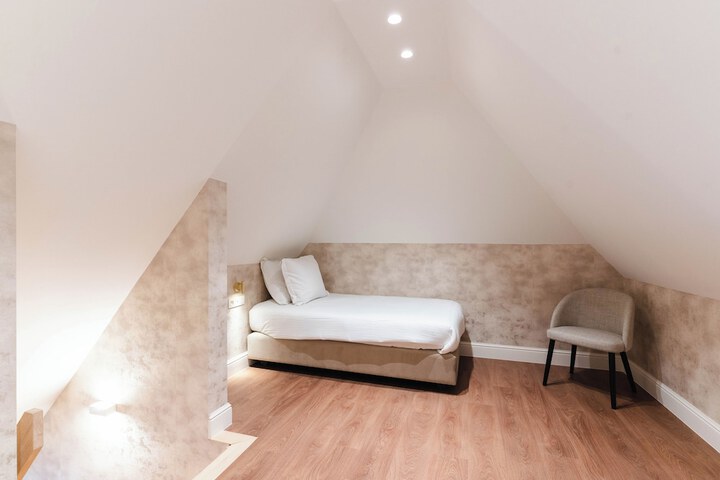 Room 38 of 113