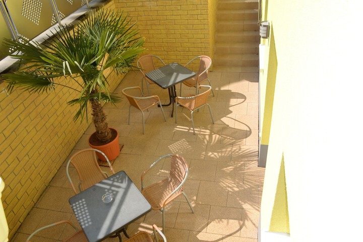 Terrace/Patio 30 of 35