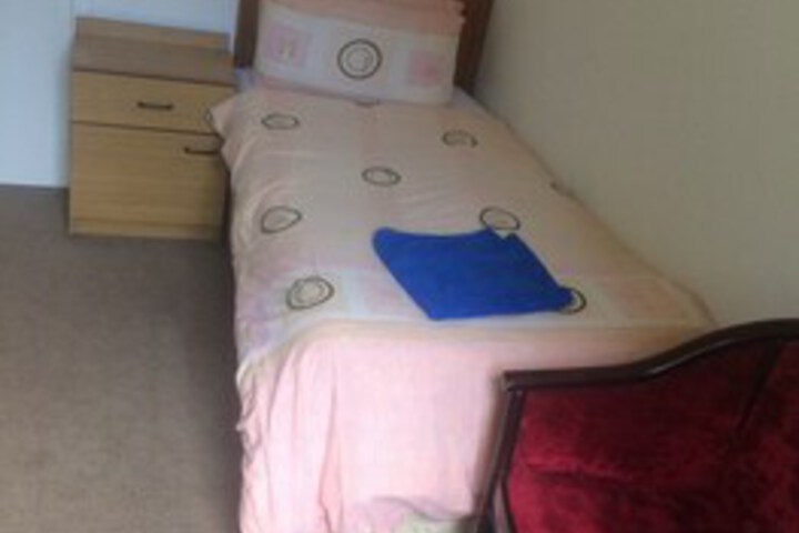 Room 4 of 6