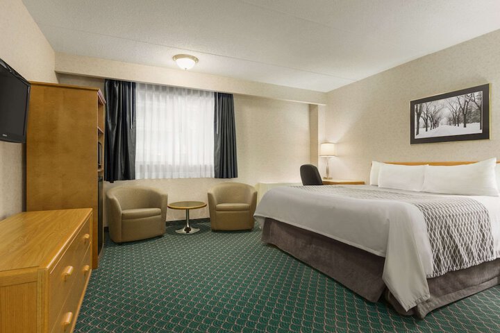 Room 7 of 31