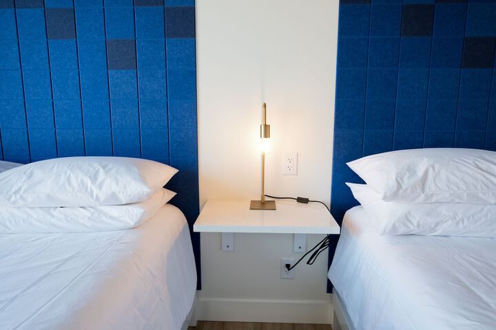 Room 9 of 71