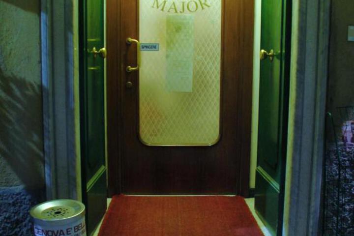 Inside Room Photo