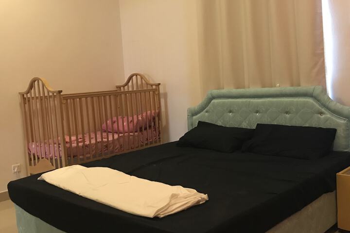 Room 4 of 53