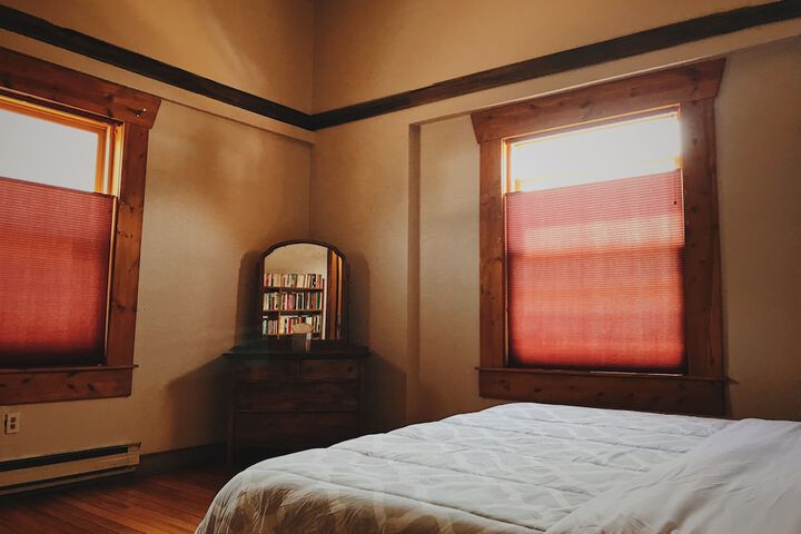 Room 16 of 68