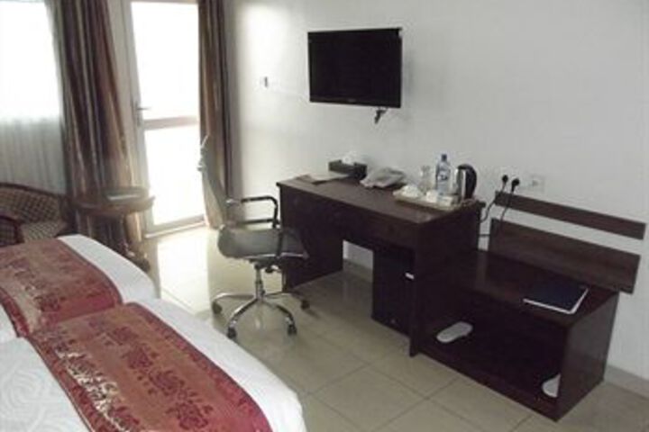 Room 20 of 25